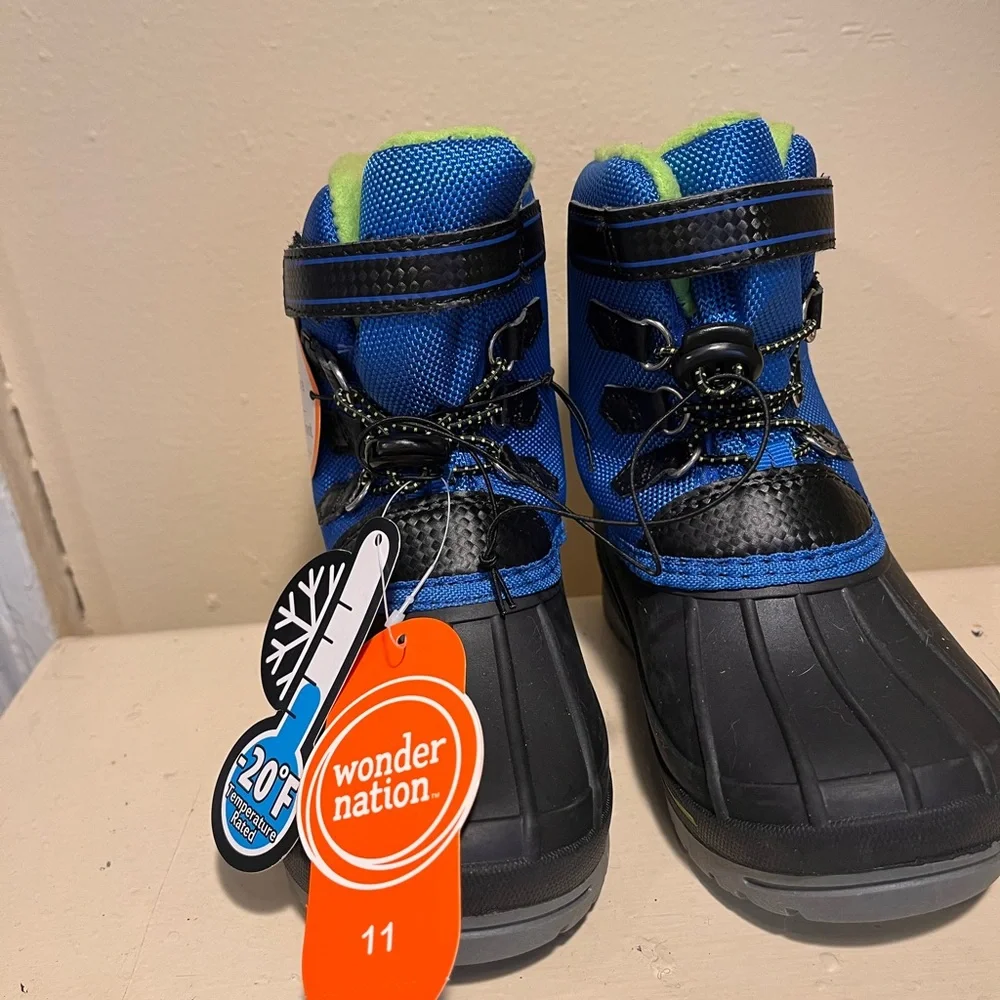 Cozy Blue and Green Kids Snow Boots
